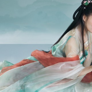秀色可餐2王楚然 荷花 清新 美女高清壁纸-墨鱼部落格.jpg