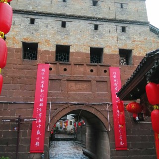 凤凰古城沱江coubgv5vfc-adii-aavwxxg1yro924.jpg