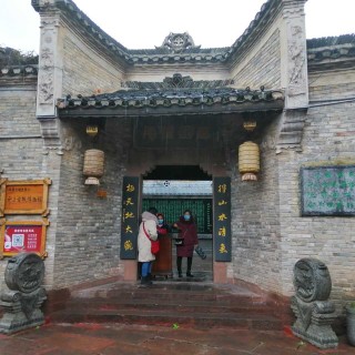 凤凰古城沱江coubgv5vfaead1m0aaycnhmasdy749.jpg