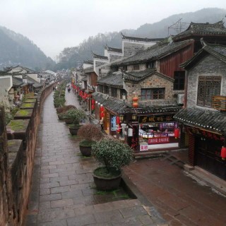 凤凰古城沱江coubgv5vfy2afg-faatfrhueh3c573.jpg